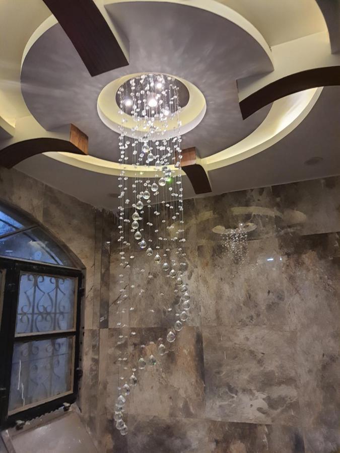 Divine Hotel & Banquet Hall ボーパール エクステリア 写真
