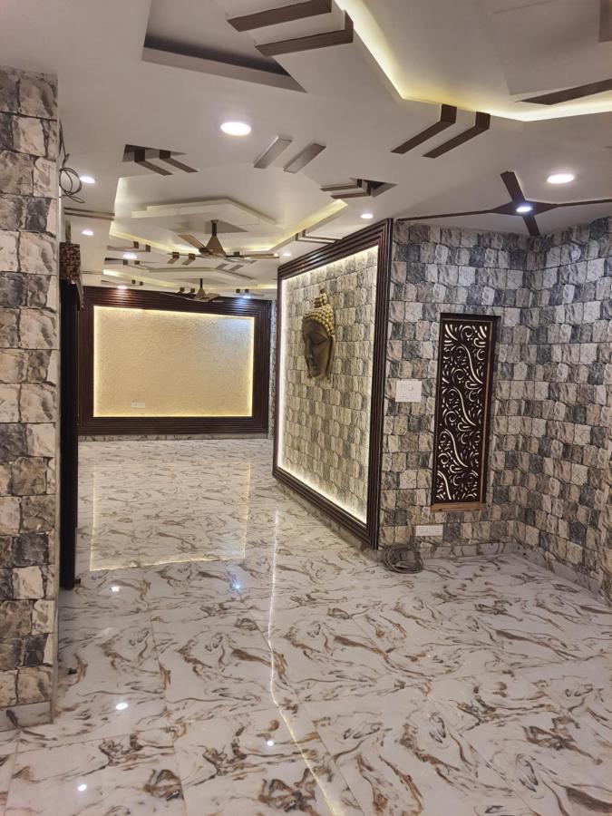Divine Hotel & Banquet Hall ボーパール エクステリア 写真